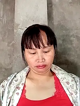 Snapshot of maple694 chatting on October 2, 2:05 am maple694 online show from October 2, 2:05 am