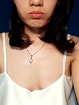 Snapshot of Hinna_x chatting on October 15, 7:44 am Hinna x online show from October 15, 7:44 am