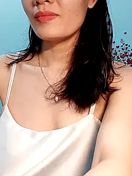 Hinna x online show from May 16, 1:21 pm