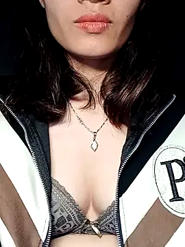 Snapshot of Hinna_x chatting on October 25, 2:57 pm Hinna x online show from October 25, 2:57 pm