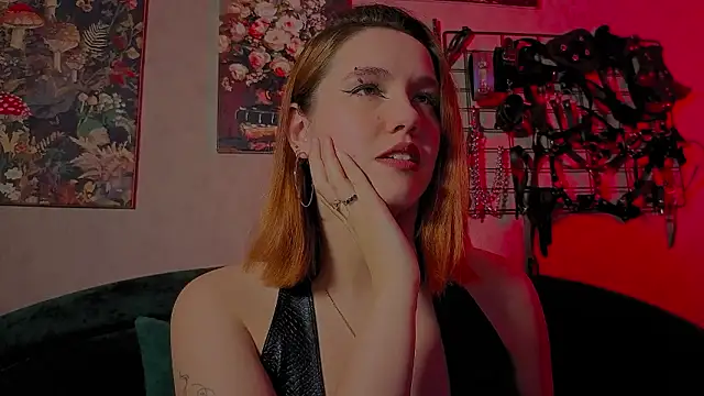 the high priestess online show from March 19, 3:33 am