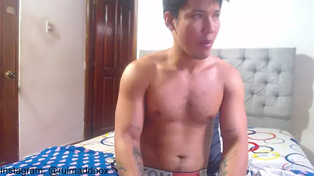 RuiMaddoox online show from April 13, 11:55 am