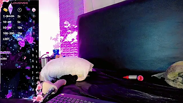 Snapshot of Cata_MW chatting on October 27, 7:08 pm Cata MW online show from October 27, 7:08 pm