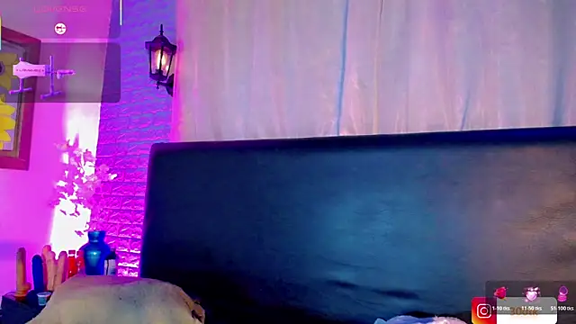 Snapshot of Cata_MW chatting on October 22, 7:19 pm Cata MW online show from October 22, 7:19 pm