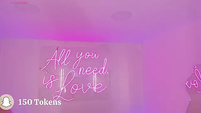 aleksandramiller  online show from January 9, 12:42 pm