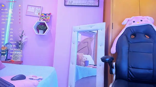 EmmaAnturin online show from October 23, 10:16 pm