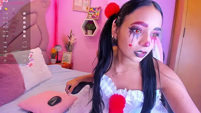 EmmaAnturin online show from October 30, 10:55 pm