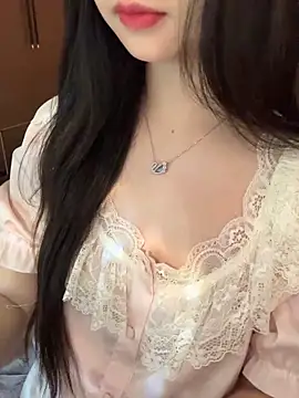 Snapshot of Nana_kute20 chatting on October 6, 7:25 am Nana kute20 online show from October 6, 7:25 am