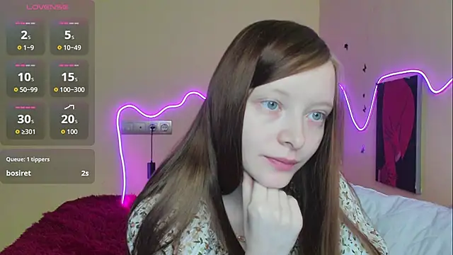 Snapshot of AliceHaris chatting on October 8, 1:21 am AliceHaris online show from October 8, 1:21 am