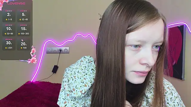 Snapshot of AliceHaris chatting on October 25, 3:14 am AliceHaris online show from October 25, 3:14 am