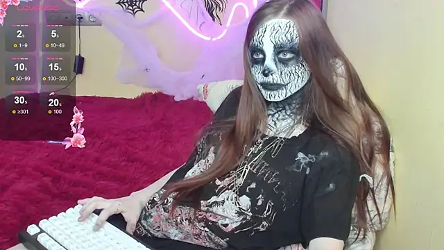 Snapshot of AliceHaris chatting on November 1, 4:38 am AliceHaris online show from November 1, 4:38 am