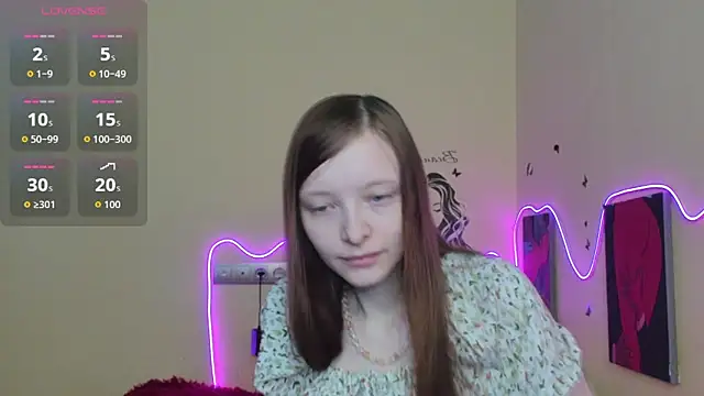 Snapshot of AliceHaris chatting on September 30, 3:12 am AliceHaris online show from September 30, 3:12 am