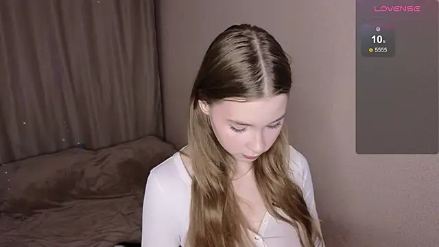 taddy shy online show from October 25, 4:03 pm