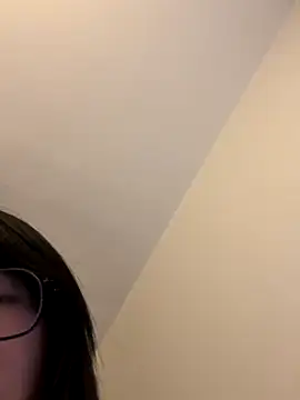 Ella-A9 online show from December 16, 8:15 pm