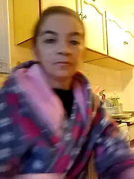 alinaalinutzq online show from November 23, 5:54 am