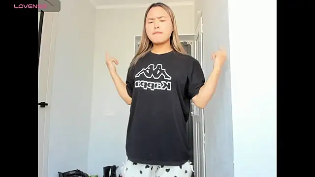 Snapshot of saika_blush chatting on October 19, 8:16 am saika blush online show from October 19, 8:16 am