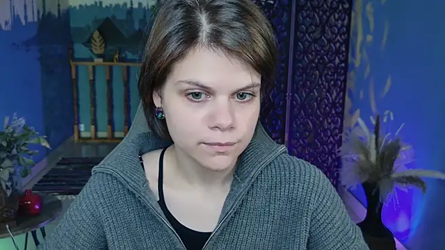 Snapshot of EllieMurler chatting on October 5, 9:14 am EllieMurler online show from October 5, 9:14 am