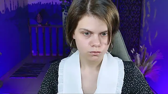 Snapshot of EllieMurler chatting on September 23, 9:18 am EllieMurler online show from September 23, 9:18 am