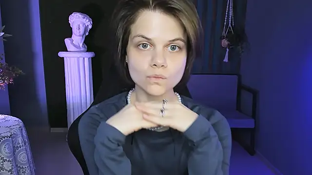 Snapshot of EllieMurler chatting on October 17, 9:12 am EllieMurler online show from October 17, 9:12 am