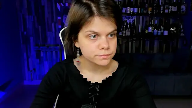 Snapshot of EllieMurler chatting on September 19, 9:08 am EllieMurler online show from September 19, 9:08 am