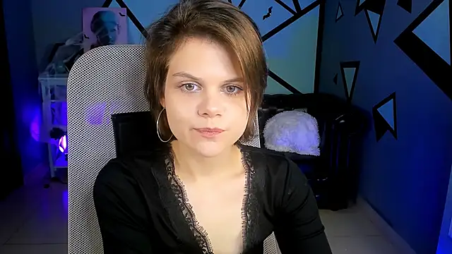 Snapshot of EllieMurler chatting on October 23, 1:06 pm EllieMurler online show from October 23, 1:06 pm