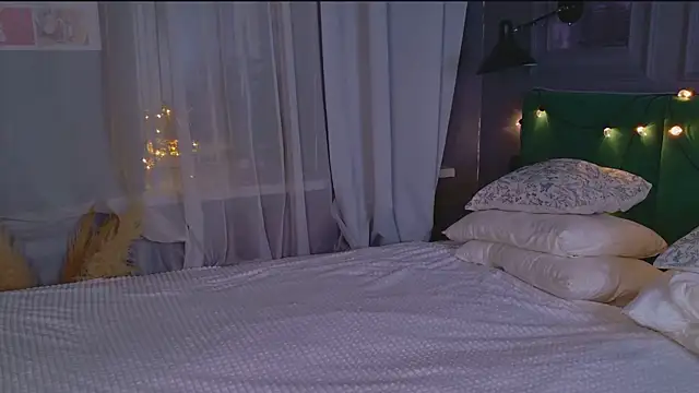 Sofii Ly online show from December 23, 6:17 am