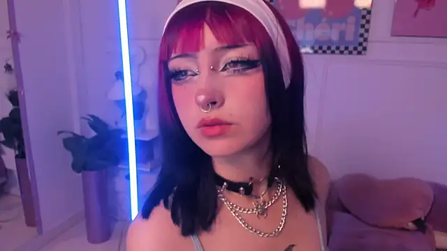 Zoe Lynch  online show from April 15, 11:44 am