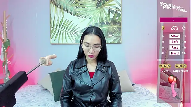 Snapshot of lucyy_liiuu chatting on October 20, 12:41 pm lucyy liiuu online show from October 20, 12:41 pm