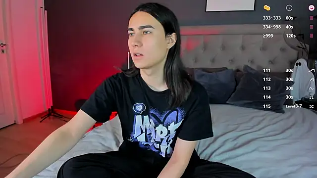 Snapshot of HeyAlena chatting on November 1, 10:52 am HeyAlena online show from November 1, 10:52 am