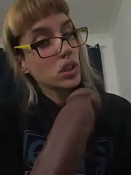 Snapshot of virtualgirlbr chatting on October 20, 7:22 am virtualgirlbr online show from October 20, 7:22 am