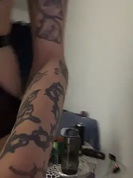 Snapshot of virtualgirlbr chatting on October 19, 1:29 am virtualgirlbr online show from October 19, 1:29 am