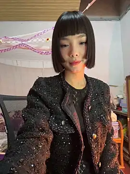 andymi1 online show from December 18, 1:38 pm