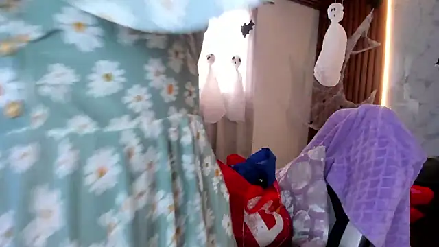 Snapshot of shasha_bloom chatting on October 26, 4:13 pm shasha bloom online show from October 26, 4:13 pm