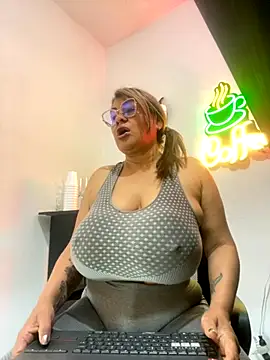 AlexxiaaMat online show from September 19, 11:20 am