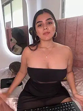 Snapshot of salomecute21 chatting on October 24, 12:01 pm salomecute21 online show from October 24, 12:01 pm