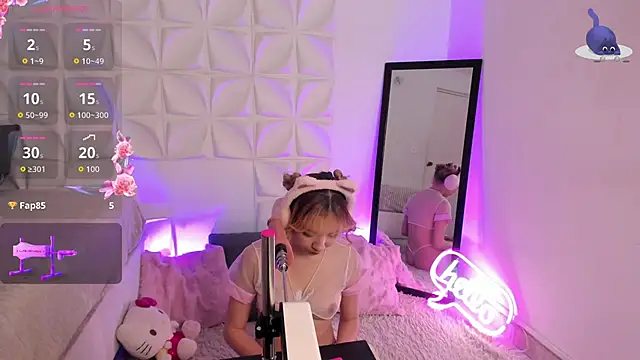 Snapshot of JuliethMoss chatting on October 1, 8:36 pm JuliethMoss online show from October 1, 8:36 pm