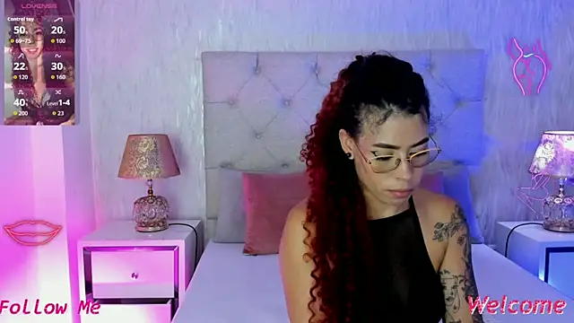 Pamelamiler   online show from April 15, 6:08 pm