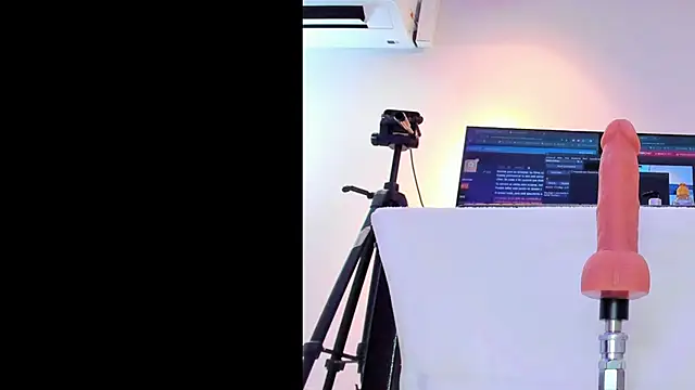 maily zanss online show from October 15, 7:38 pm