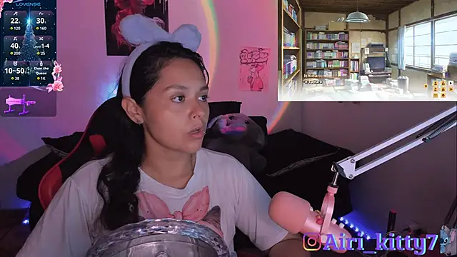 lila kitty81 online show from December 5, 6:53 pm