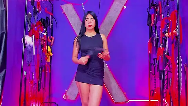 Snapshot of Eliz_bdsm chatting on October 7, 8:24 pm Eliz bdsm online show from October 7, 8:24 pm