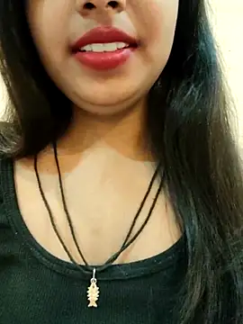 Snapshot of Maahhii_2 chatting on October 19, 7:16 pm Maahhii 2 online show from October 19, 7:16 pm