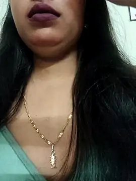 Snapshot of Maahhii_2 chatting on September 20, 12:21 am Maahhii 2 online show from September 20, 12:21 am