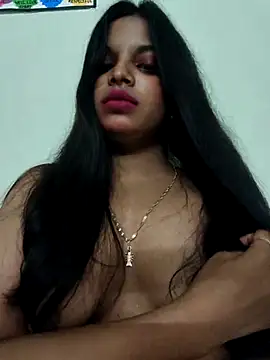 Snapshot of Maahhii_2 chatting on September 18, 12:09 am Maahhii 2 online show from September 18, 12:09 am