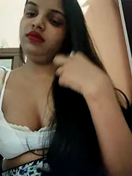 Maahhii 2 online show from April 1, 11:11 am