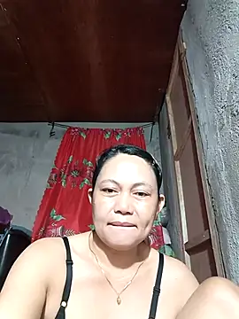 Snapshot of Everleigh_mom chatting on September 17, 9:13 pm Everleigh mom online show from September 17, 9:13 pm