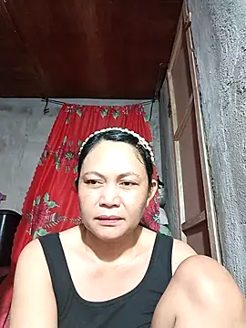 Snapshot of Everleigh_mom chatting on September 18, 9:24 pm Everleigh mom online show from September 18, 9:24 pm