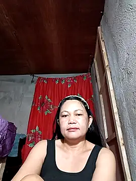 Snapshot of Everleigh_mom chatting on September 27, 7:54 pm Everleigh mom online show from September 27, 7:54 pm