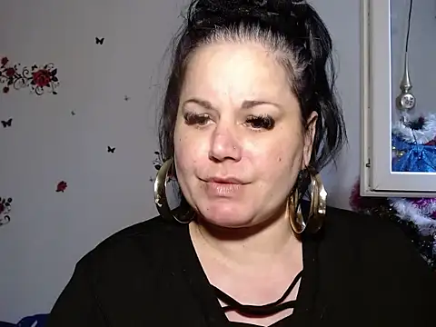 Snapshot of andreea2011 chatting on September 30, 1:50 pm andreea2011 online show from September 30, 1:50 pm