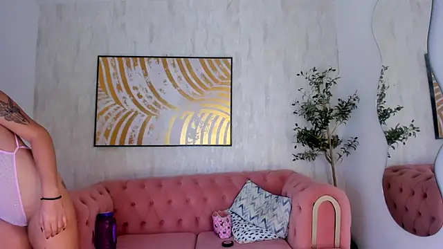 Prissi rivas online show from February 20, 4:00 am