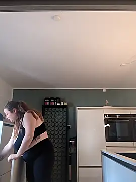 BrokenWife online show from September 24, 8:35 am